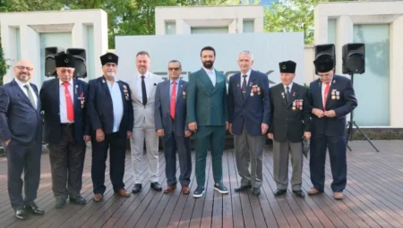 Kıbrıs Barış Harekâtı anısına çekilen “Ayşe Tatile Çıktı 1974” filmi Ankara’da ön gösterimle tanıtıldı